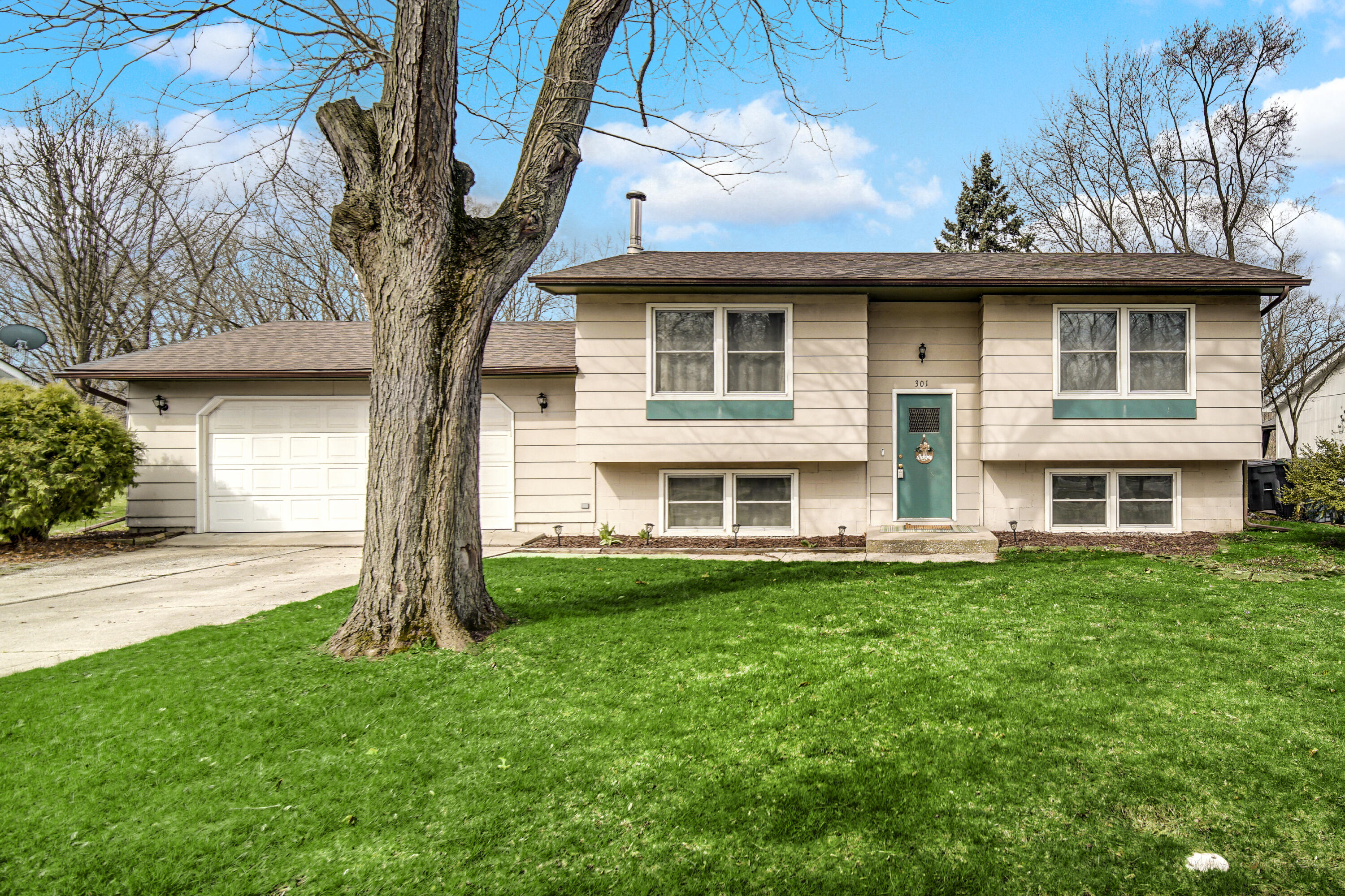 301 Walnut Lane Crown Point, IN 46307 - Photo 15 of 19 3000x2000