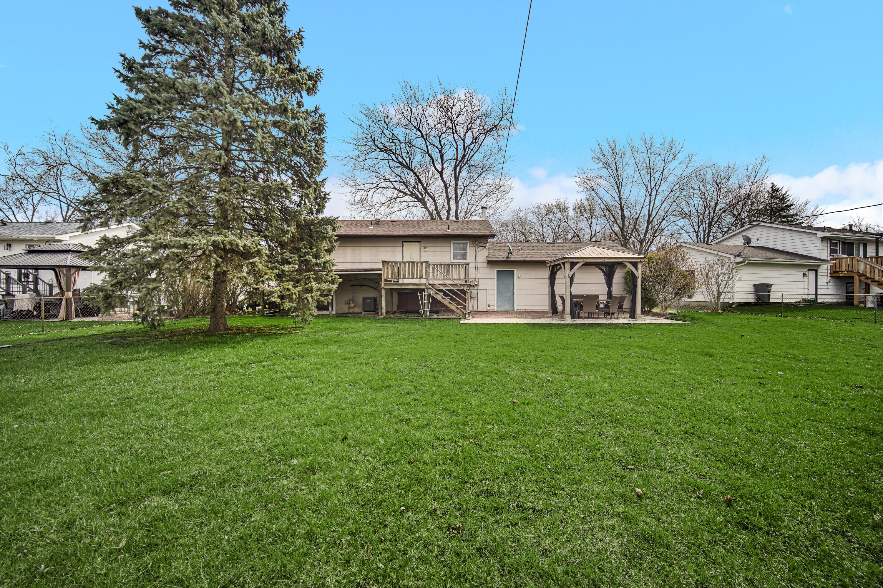 301 Walnut Lane Crown Point, IN 46307 - Photo 16 of 19 3000x2000
