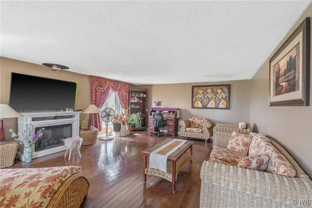 $315,000 | 19 Whig Hill Road, West Monroe, NY 13167