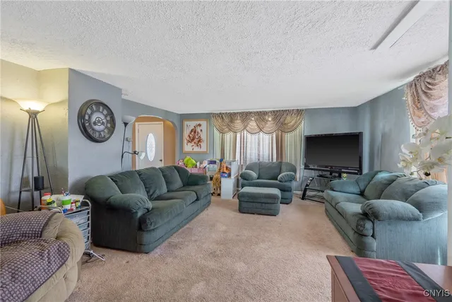 $315,000 | 19 Whig Hill Road, West Monroe, NY 13167