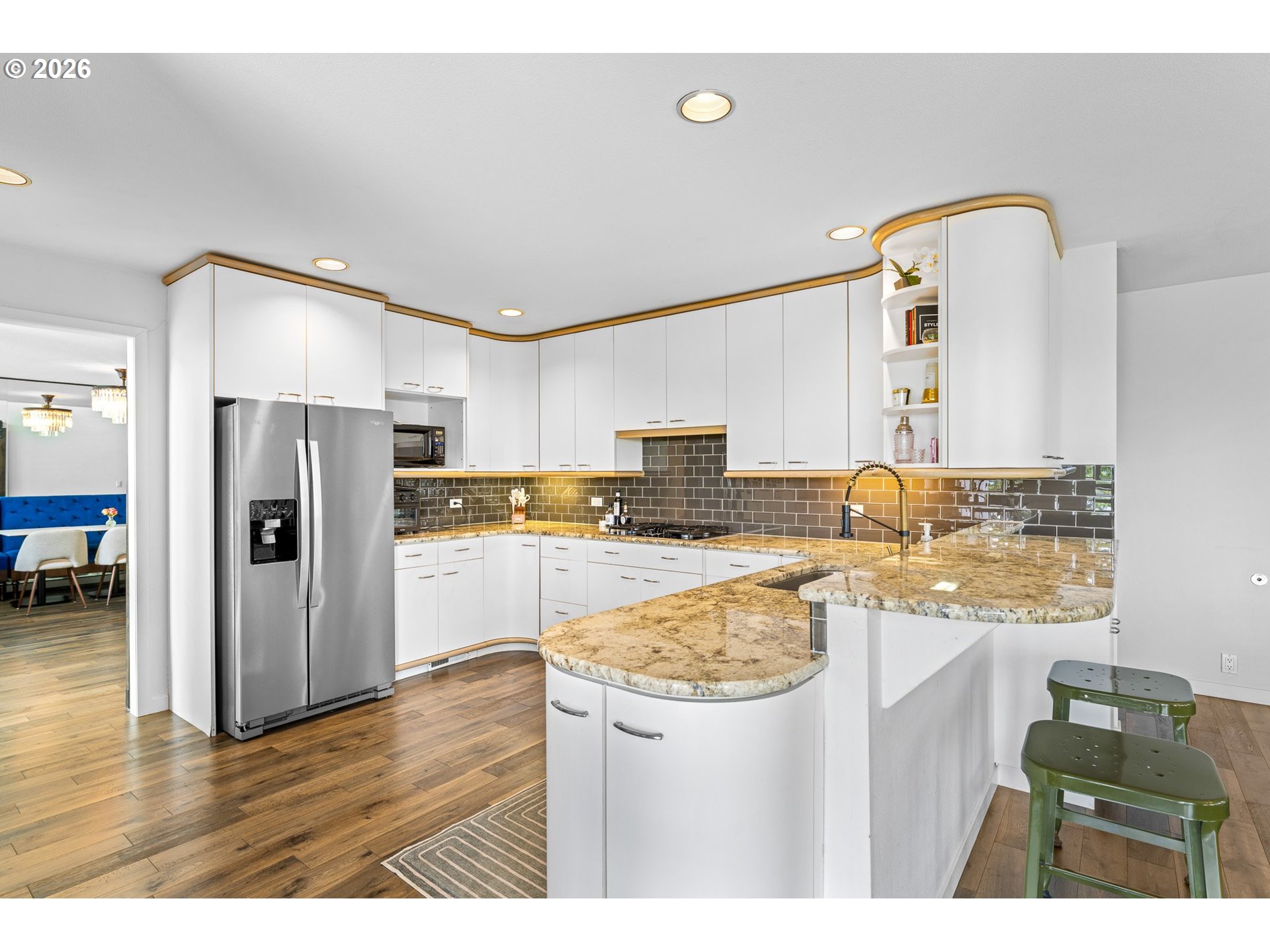 1089 Southwest Summit View Drive Portland, OR 97225 - Photo 14 of 44