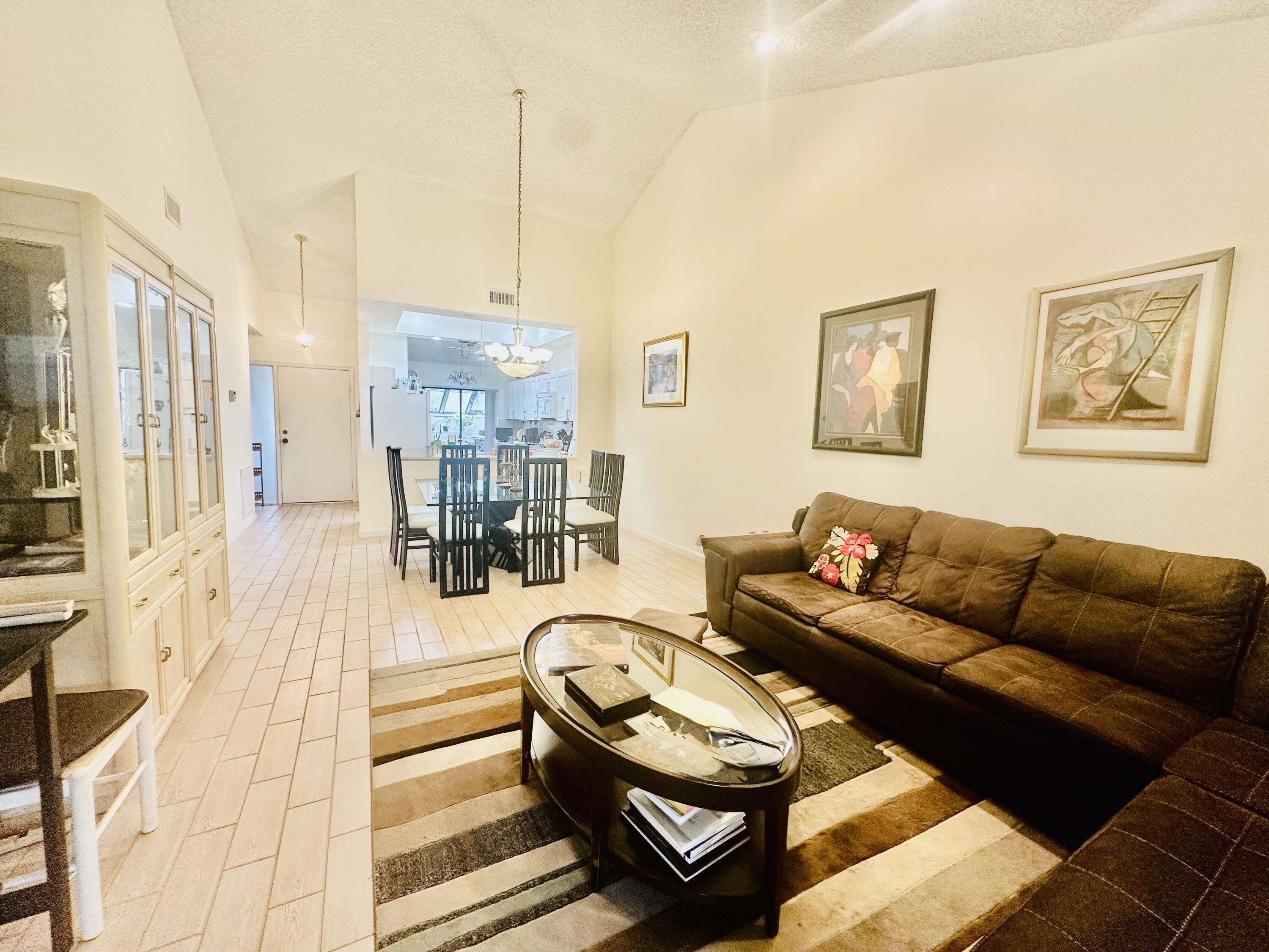 10900 Waterberry Court Boca Raton, FL 33498 - Photo 11 of 19 IMG_8288