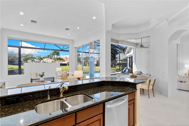 $2,395,000 | 1624 Manchester Court, Naples, FL 34109