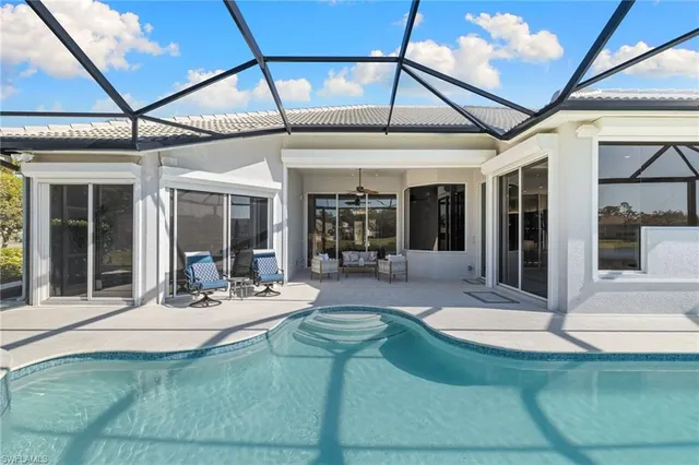 $2,395,000 | 1624 Manchester Court, Naples, FL 34109