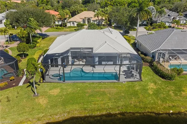 $2,395,000 | 1624 Manchester Court, Naples, FL 34109