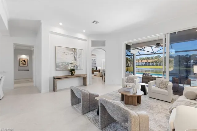 $2,395,000 | 1624 Manchester Court, Naples, FL 34109