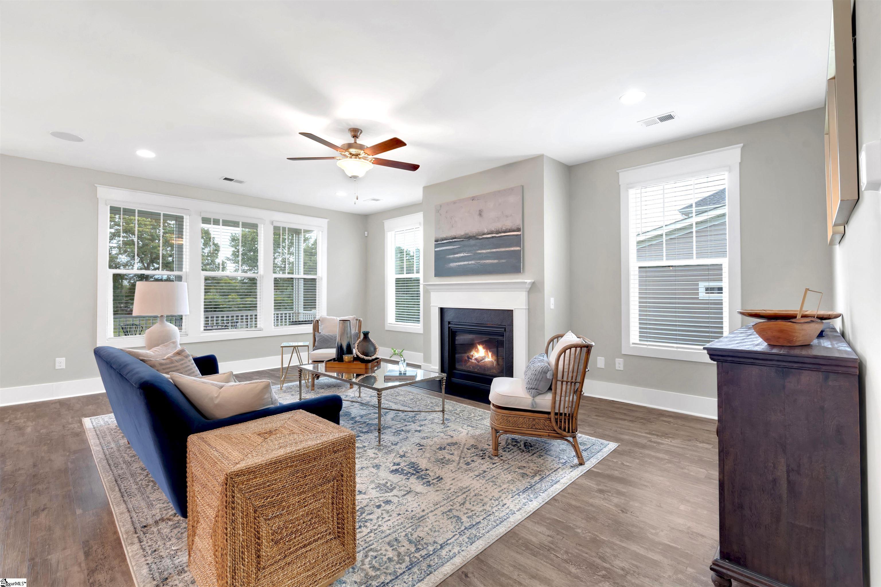 4 Townsend Avenue Greer, SC 29651 - Photo 9 of 36 Gallery Image 9