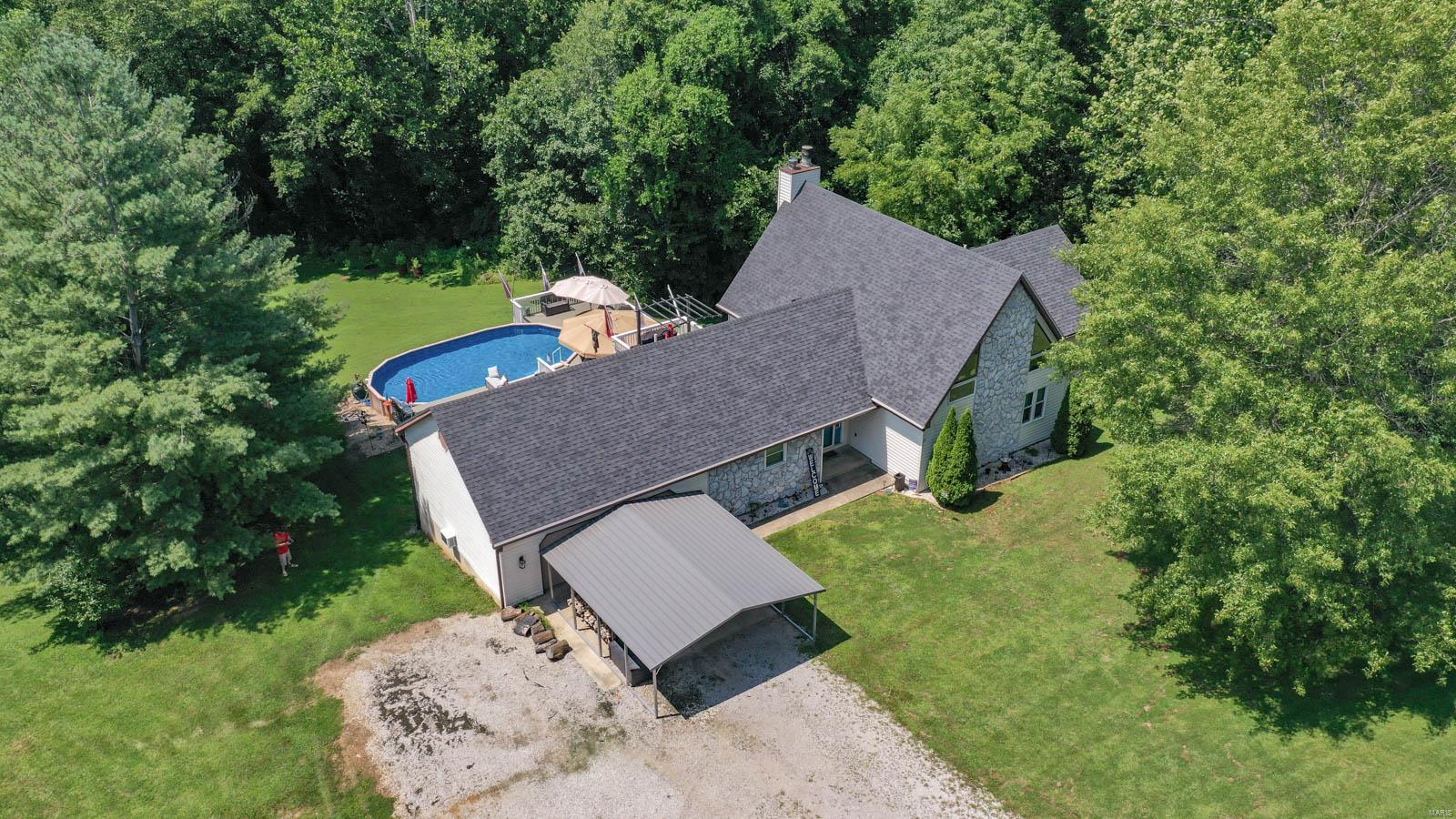 6104 Wenzel Road Alton, IL 62002 - Photo 1 of 64