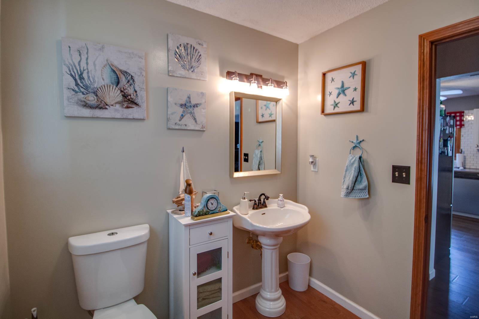 6104 Wenzel Road Alton, IL 62002 - Photo 21 of 64