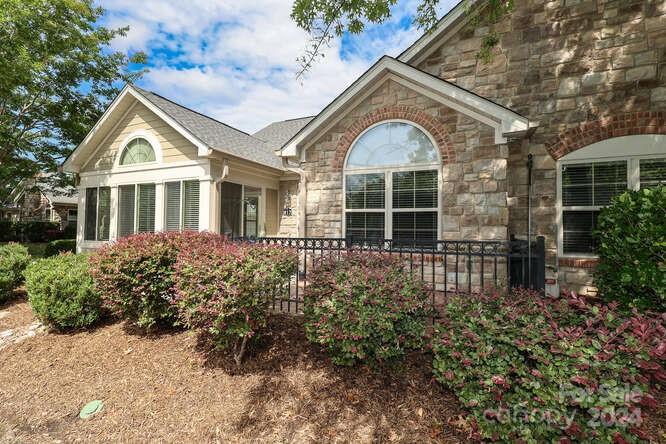 817 Ledgestone Court Fort Mill, SC 29708 - Photo 1 of 36 front view of a house with a yard
