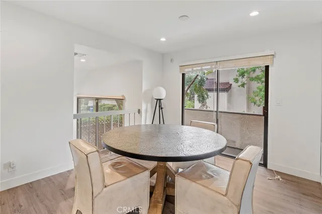 $4,995 | 5757 Owensmouth Avenue, Unit 1, Woodland Hills, CA 91367