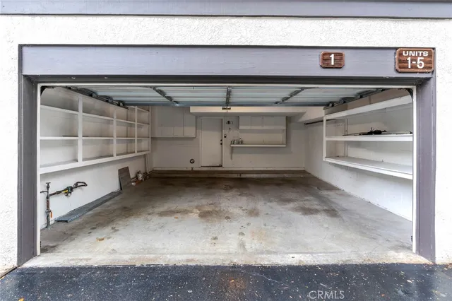 $4,995 | 5757 Owensmouth Avenue, Unit 1, Woodland Hills, CA 91367