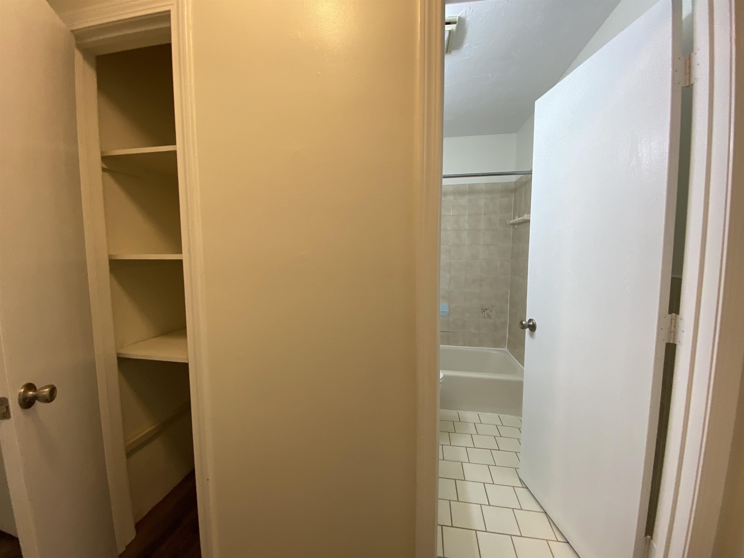 385 Huse Road, Unit 37 Manchester, NH 03103 - Photo 25 of 47 Gallery Image 25