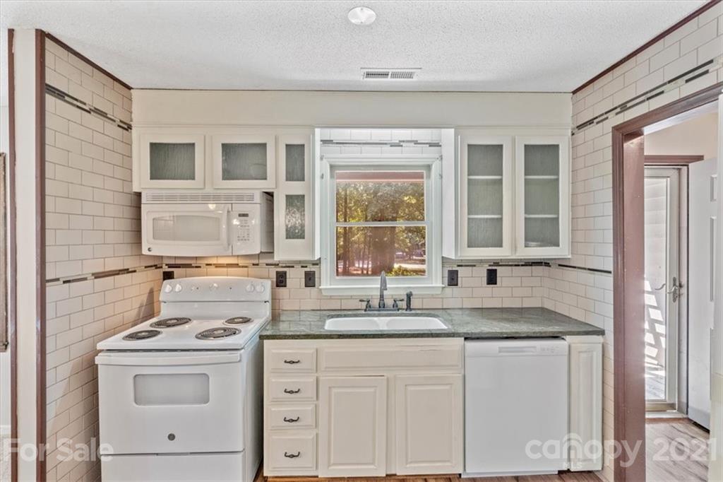 3325 McLendon Road Matthews, NC 28104 - Photo 18 of 35 Gallery Image 18