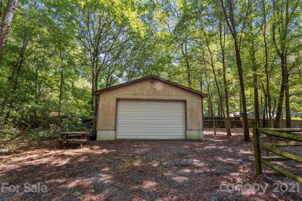 3325 McLendon Road Matthews, NC 28104 - Photo 33 of 35 Gallery Image 33