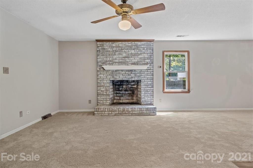 3325 McLendon Road Matthews, NC 28104 - Photo 9 of 35 Gallery Image 9