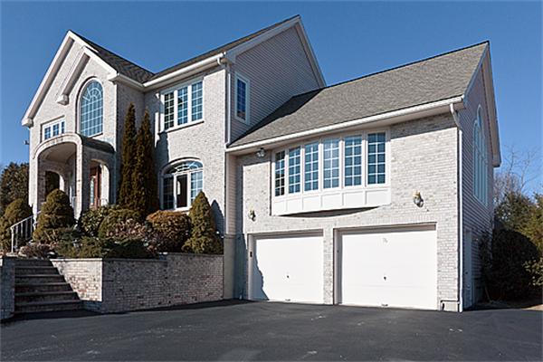 76 Raffaele Drive Waltham, MA 02452 - Photo 16 of 17 Gallery Image 16