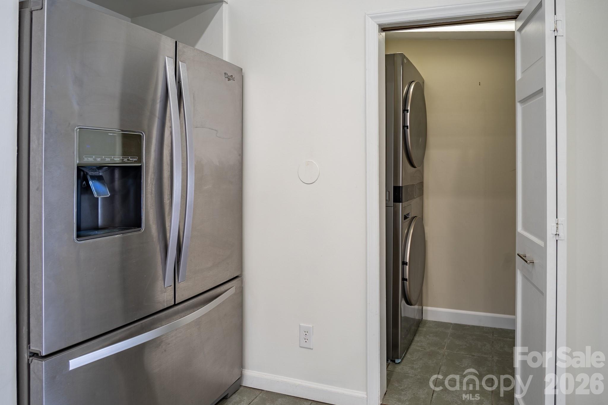 208 Island View Road Mount Holly, NC 28120 - Photo 14 of 37 a view of elevator with hallway