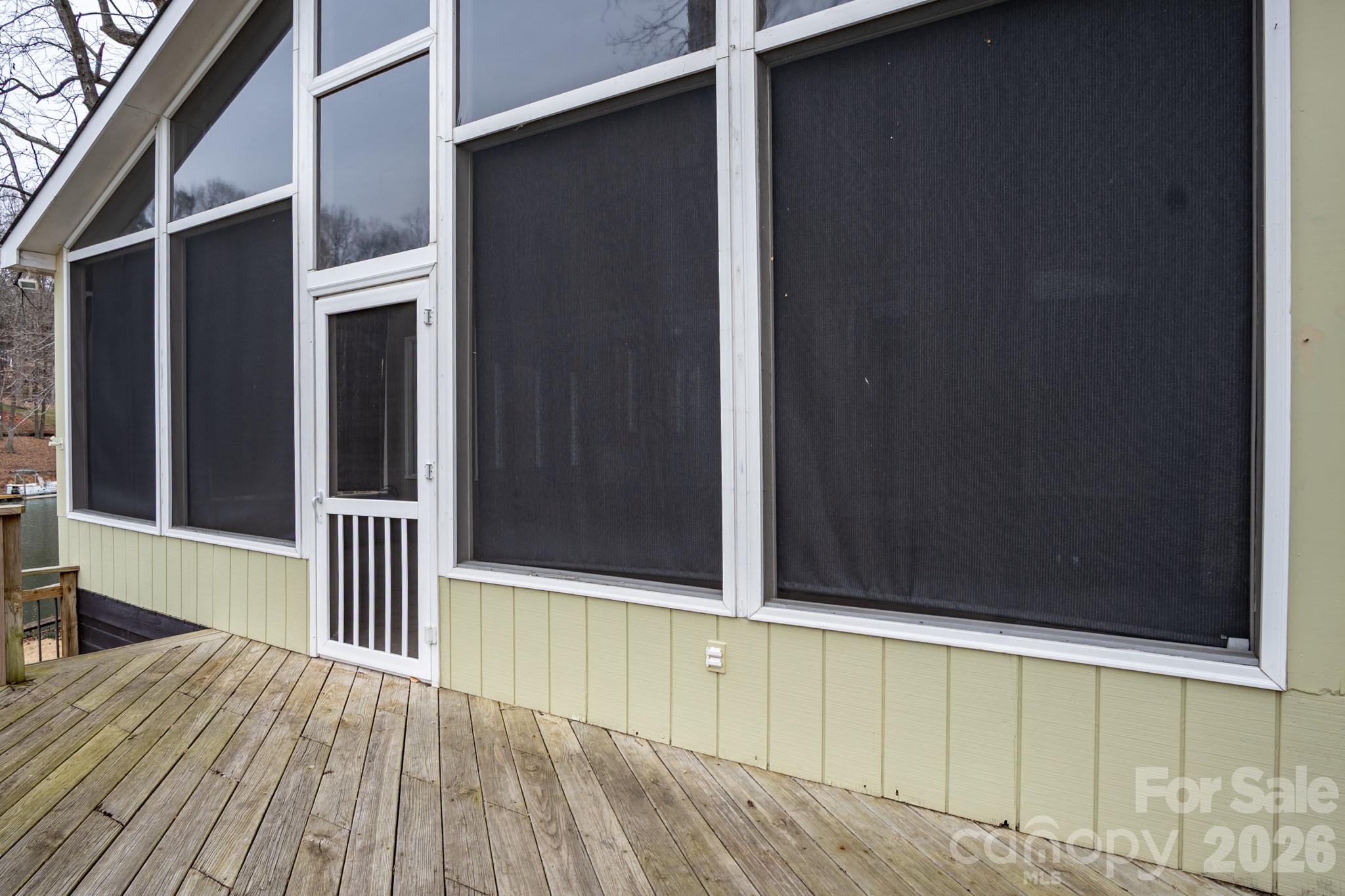208 Island View Road Mount Holly, NC 28120 - Photo 27 of 37 a view of wooden floor