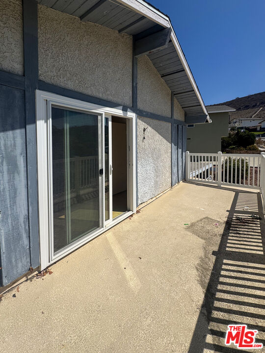 766 Wishard Avenue Simi Valley, CA 93065 - Photo 25 of 36