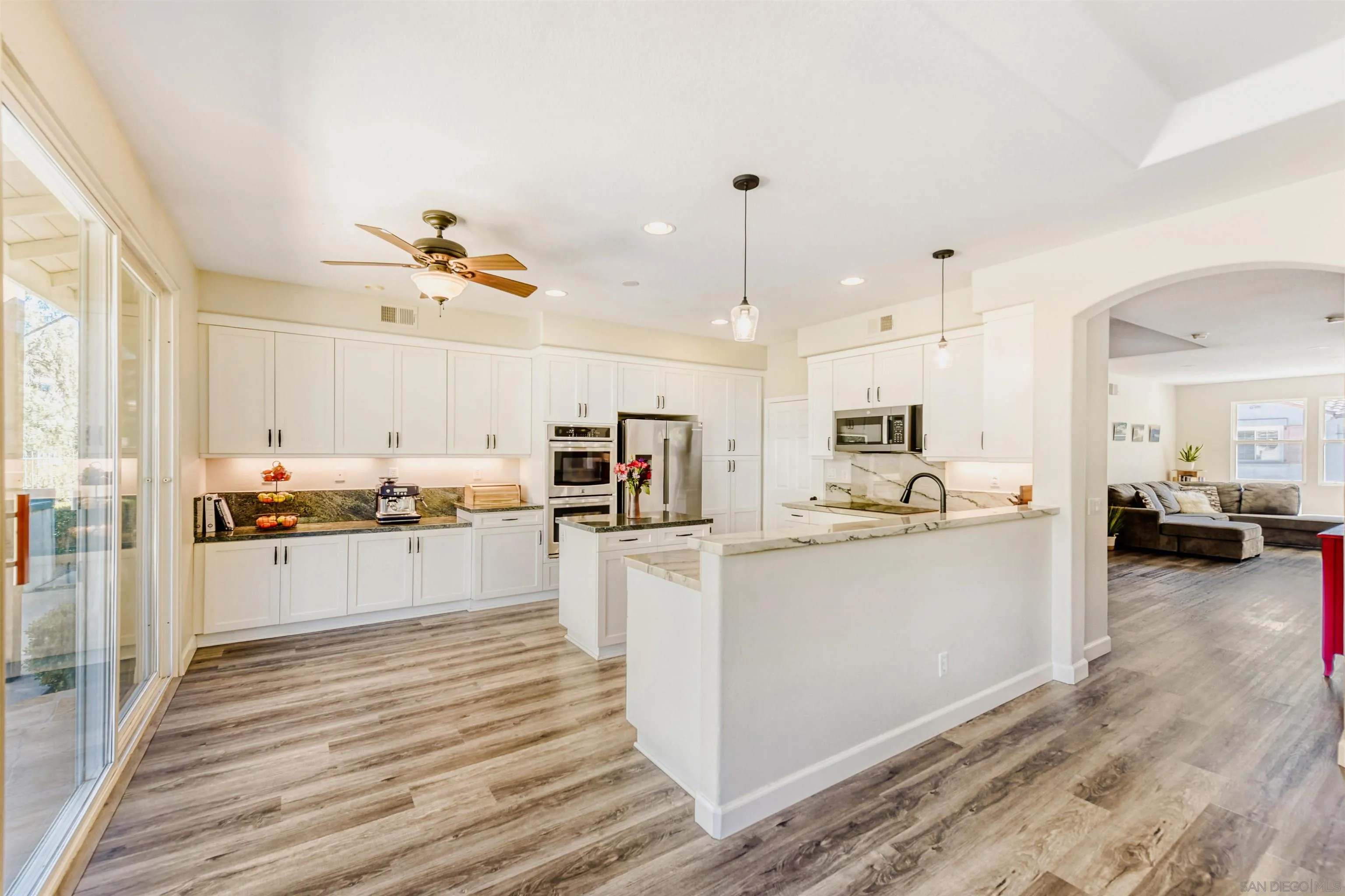 2434 Ridgegate Row La Jolla, CA 92037 - Photo 16 of 47 Kitchen