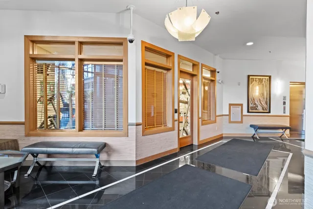 a picture of city view