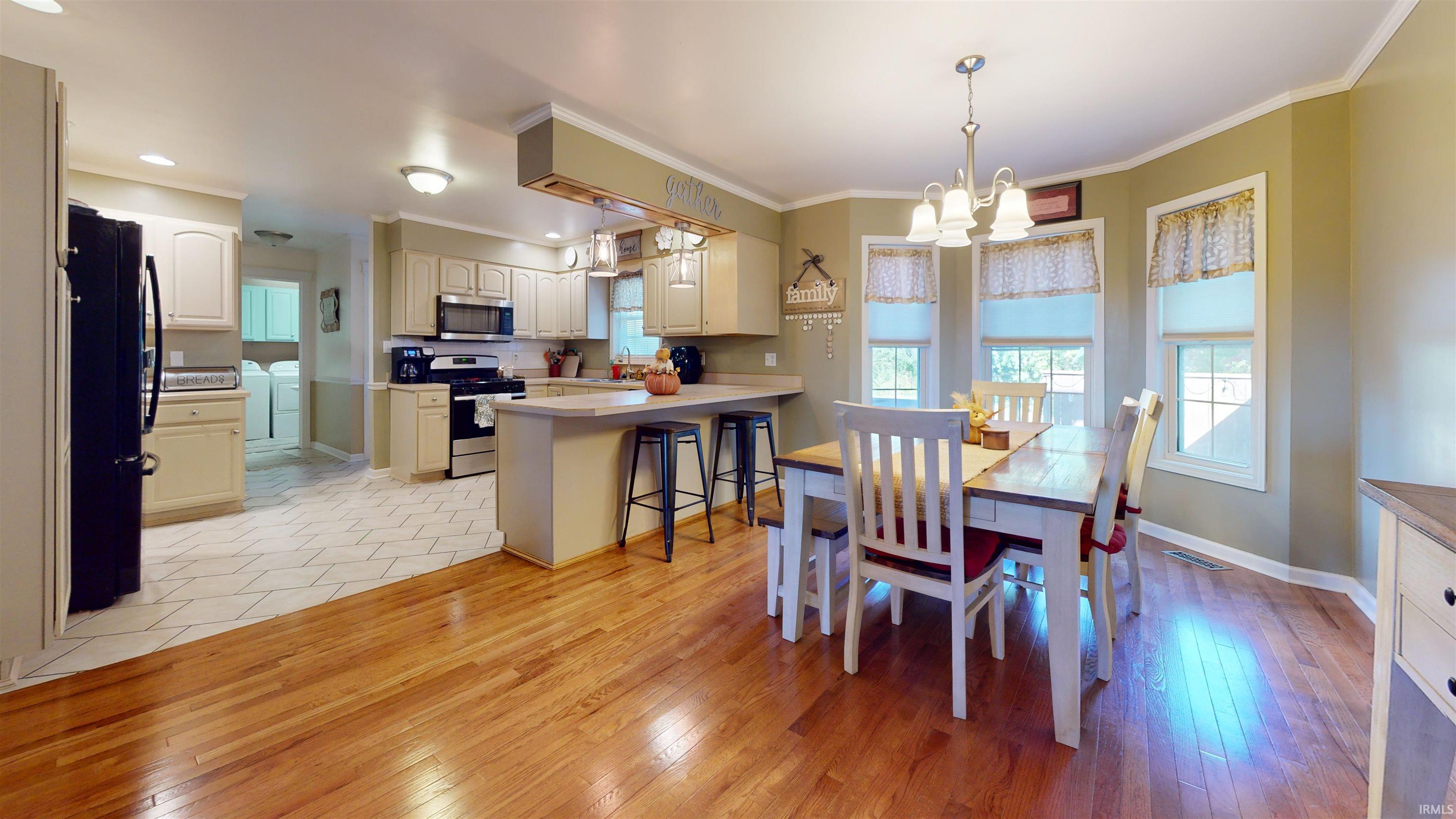 7666 South Vann Road Newburgh, IN 47630 - Photo 6 of 36 Gallery Image 6
