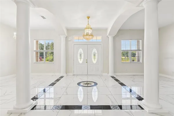 a view of entryway and hall