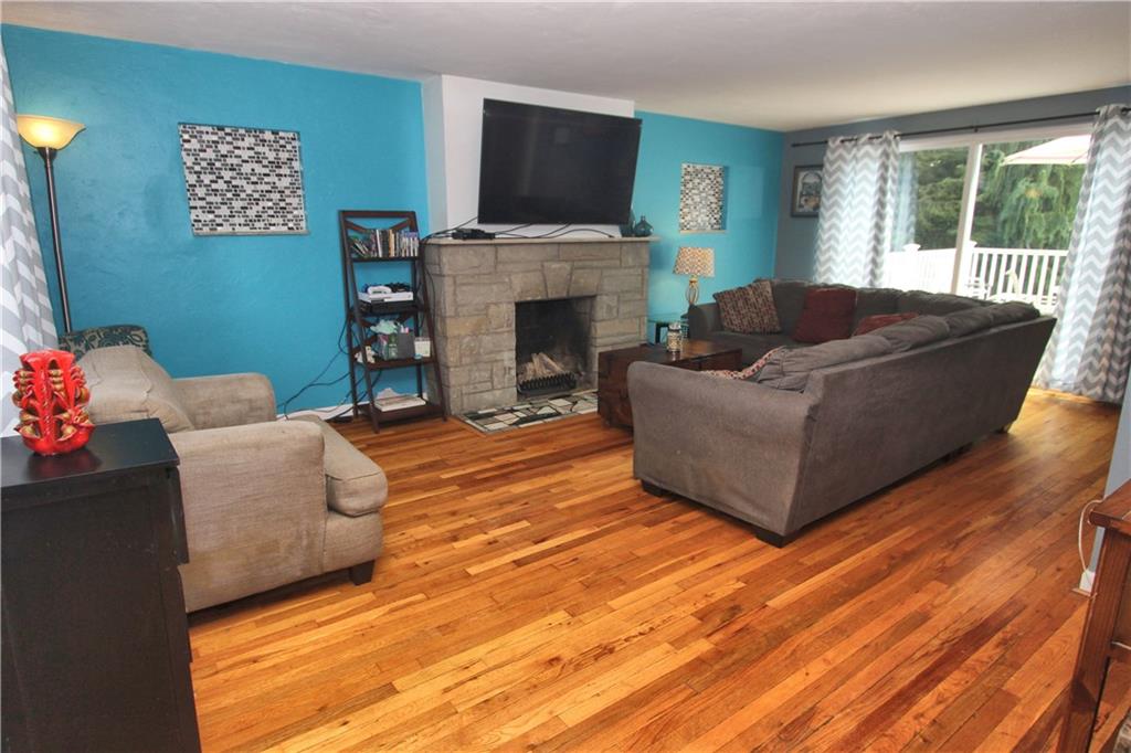 112 Conewanta Road Pittsburgh, PA 15241 - Photo 2 of 25