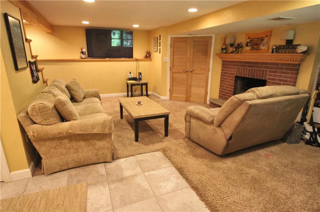 112 Conewanta Road Pittsburgh, PA 15241 - Photo 17 of 25