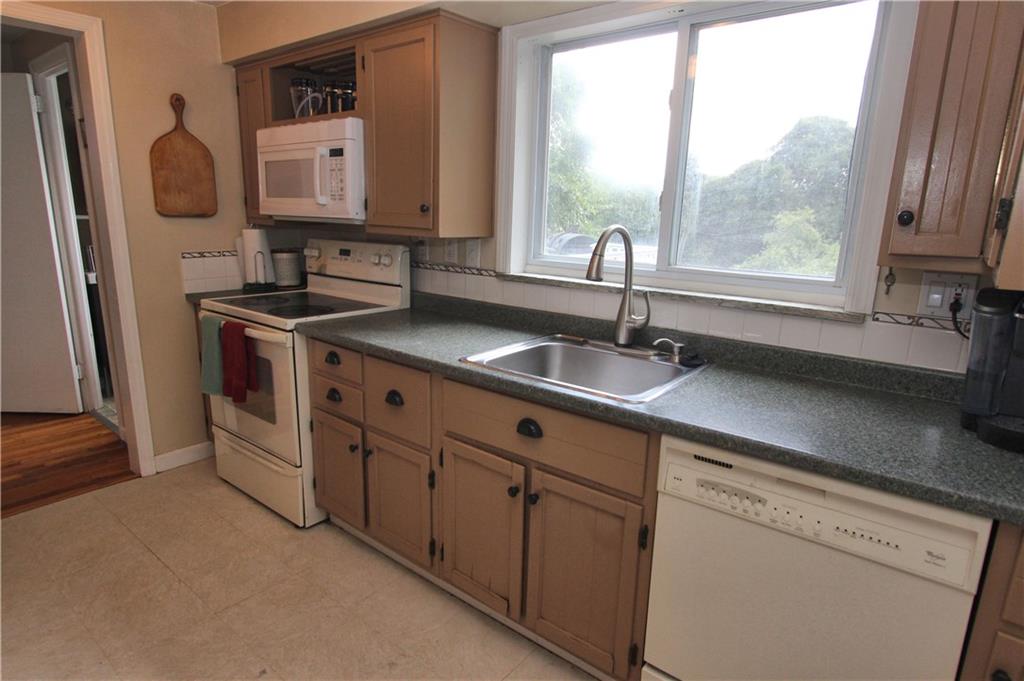 112 Conewanta Road Pittsburgh, PA 15241 - Photo 7 of 25