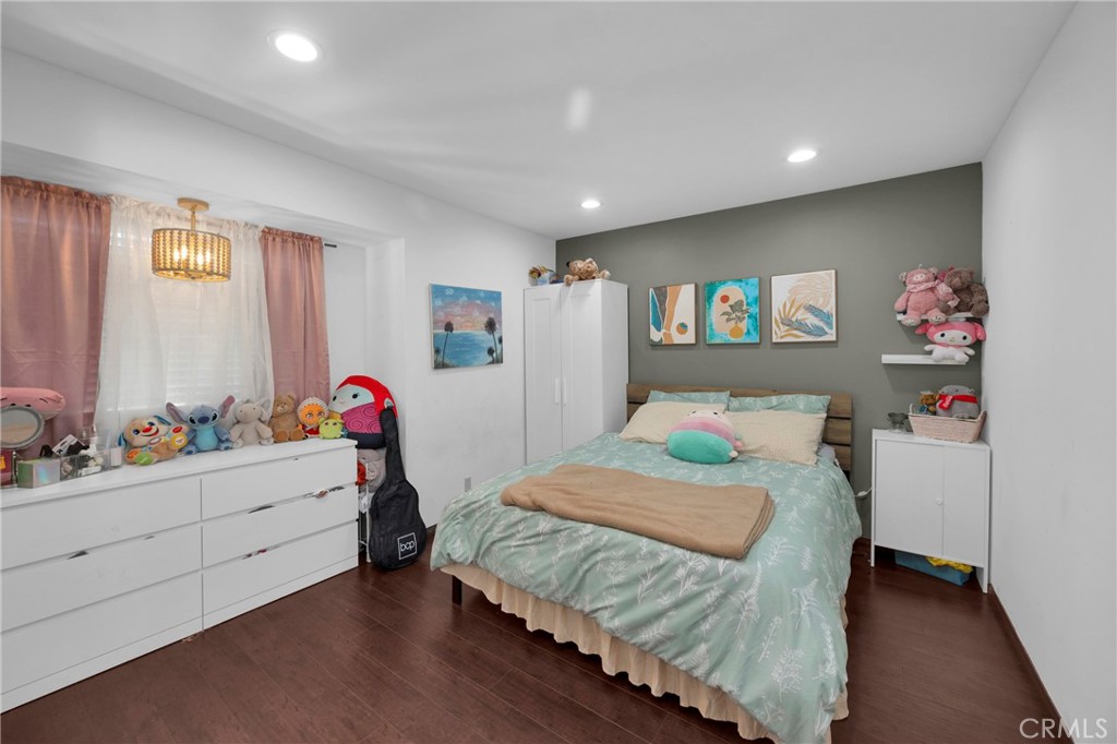 11522 Honeyglen Road, Unit 26 Pacoima, CA 91331 - Photo 13 of 23