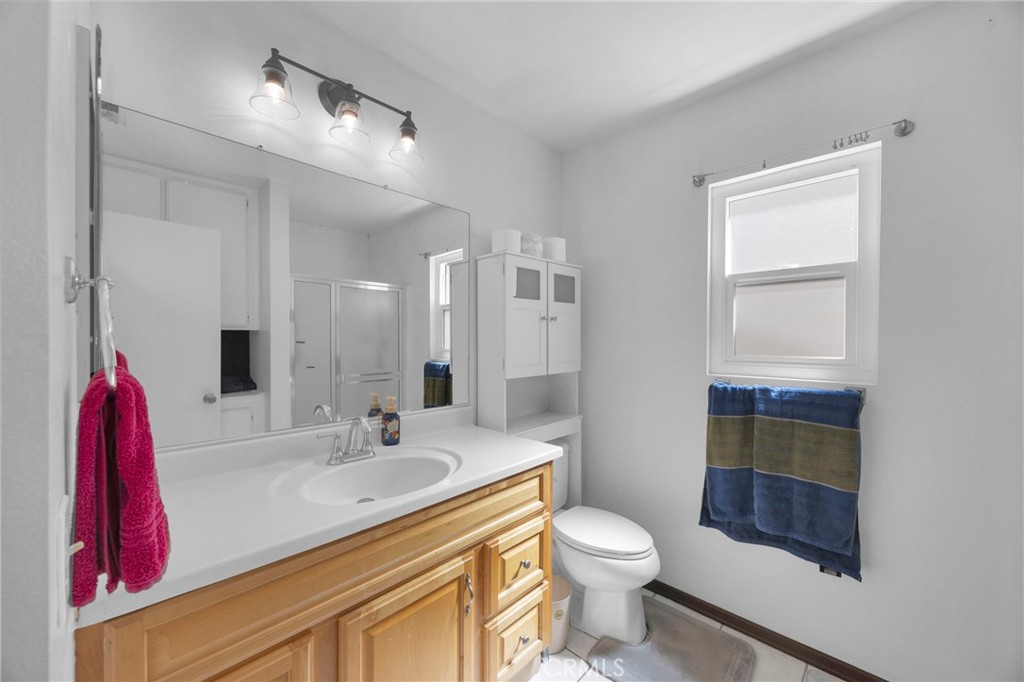 11522 Honeyglen Road, Unit 26 Pacoima, CA 91331 - Photo 15 of 23