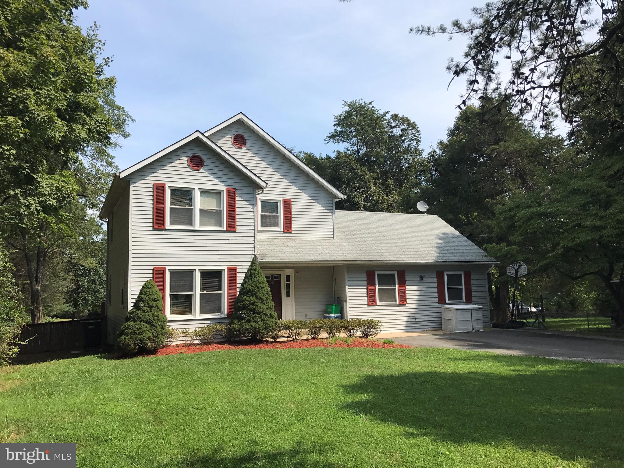 7908 Rugby Road Manassas Park, VA 20111 - Photo 1 of 19 Exterior (Front)