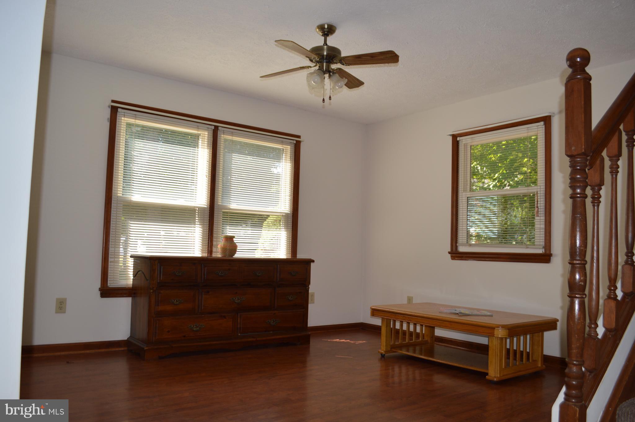 7908 Rugby Road Manassas Park, VA 20111 - Photo 10 of 19 Interior (General)
