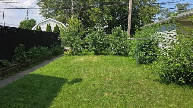 $114,000 | 13550 South Burley Avenue, Chicago, IL 60633