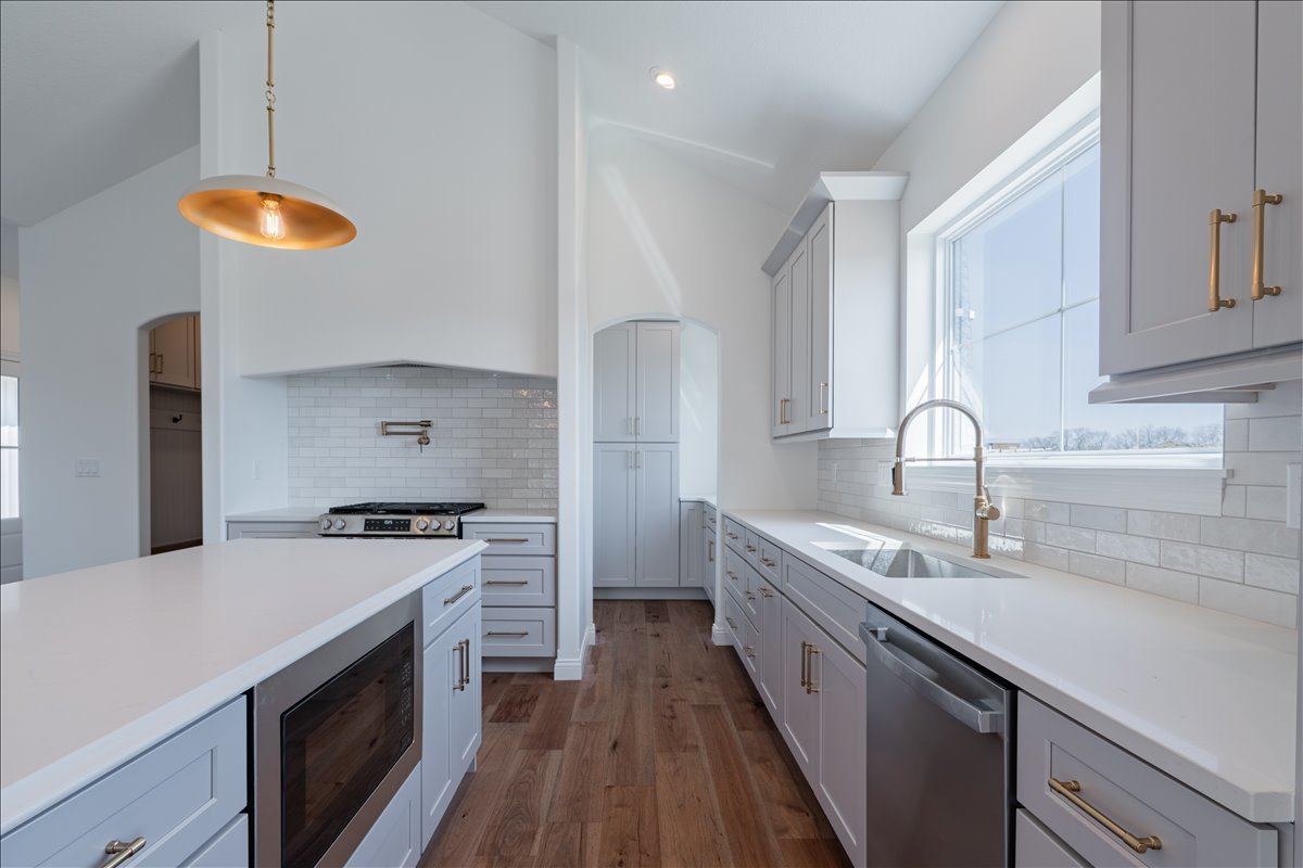 212 Allison Road Lexington, IL 61753 - Photo 13 of 39