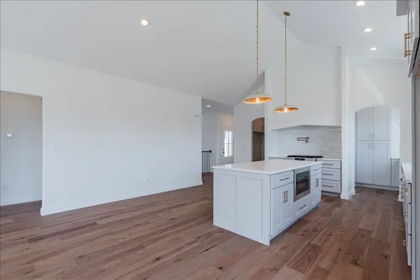 $420,000 | 212 Allison Road, Lexington, IL 61753