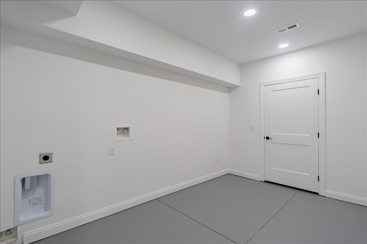 212 Allison Road Lexington, IL 61753 - Photo 40 of 57