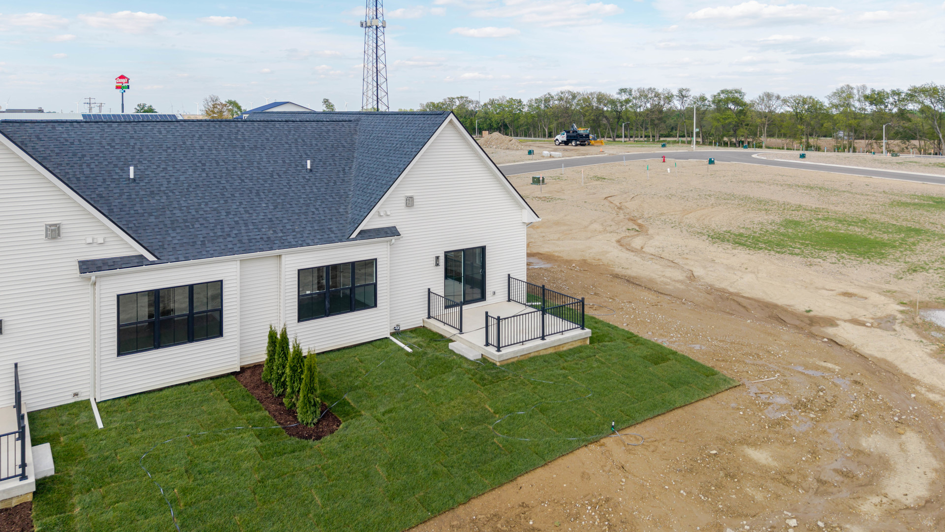 212 Allison Road Lexington, IL 61753 - Photo 4 of 57
