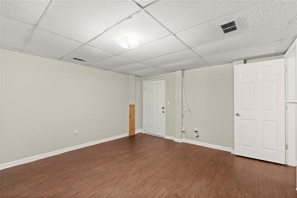 410 Milton Avenue Alpharetta, GA 30009 - Photo 28 of 42 a view of an empty room
