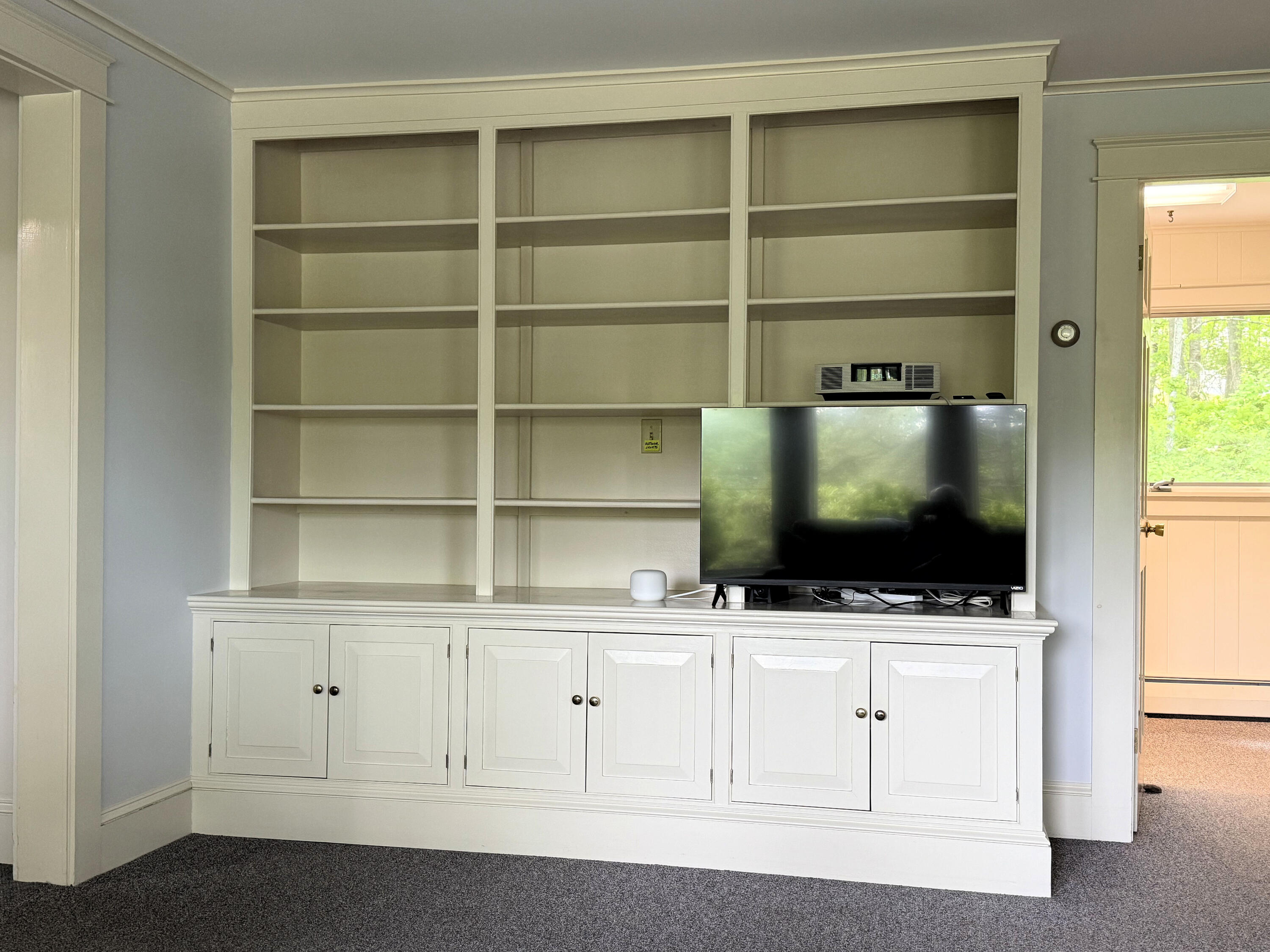 190 Belfast Road Camden, ME 04843 - Photo 9 of 35 Built-ins