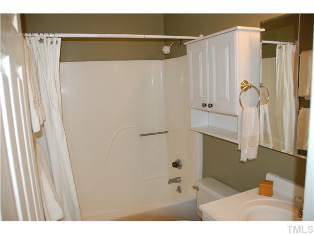 116 Wythe Circle Raleigh, NC 27615 - Photo 9 of 23 Master bathroom with tub/shower