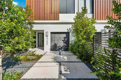 $2,150,000 | 3255 Percival Avenue, Unit 3255, Coconut Grove, FL 33133