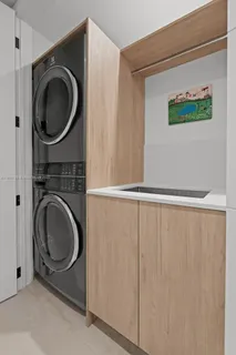 $2,150,000 | 3255 Percival Avenue, Unit 3255, Coconut Grove, FL 33133