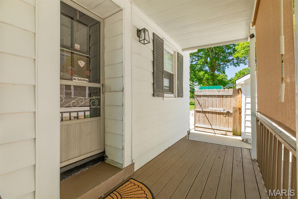 806 Taylor Avenue Godfrey, IL 62035 - Photo 8 of 40