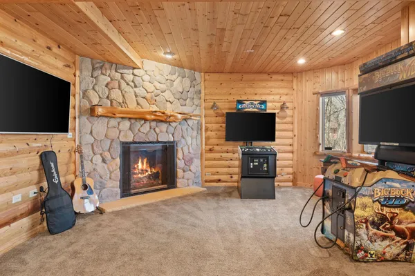 $1,495,000 | 25665 West Comfort Drive, Wyoming, MN 55092