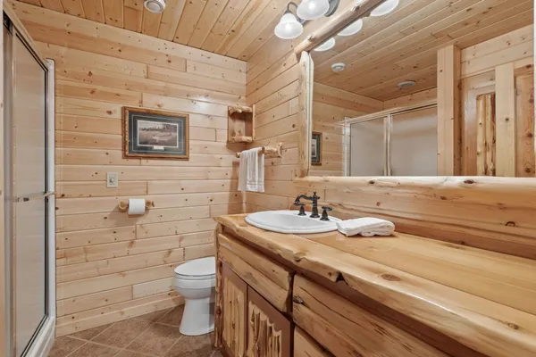 $1,495,000 | 25665 West Comfort Drive, Wyoming, MN 55092