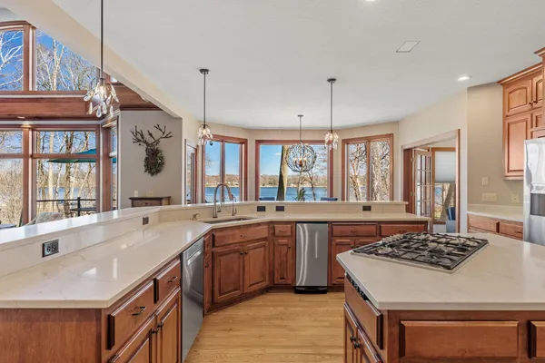 $1,495,000 | 25665 West Comfort Drive, Wyoming, MN 55092