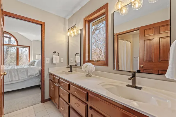 $1,495,000 | 25665 West Comfort Drive, Wyoming, MN 55092